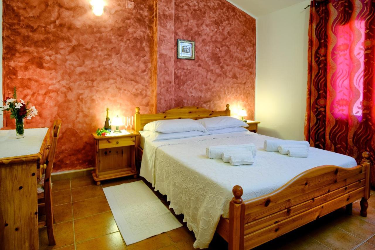Hotel Il Nido Dell'Aquila Villanova Strisaili Exterior photo