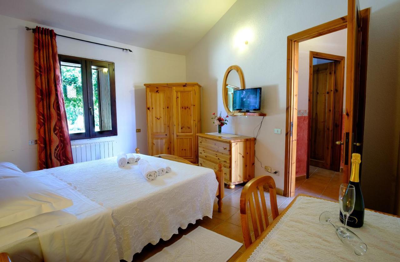 Hotel Il Nido Dell'Aquila Villanova Strisaili Exterior photo